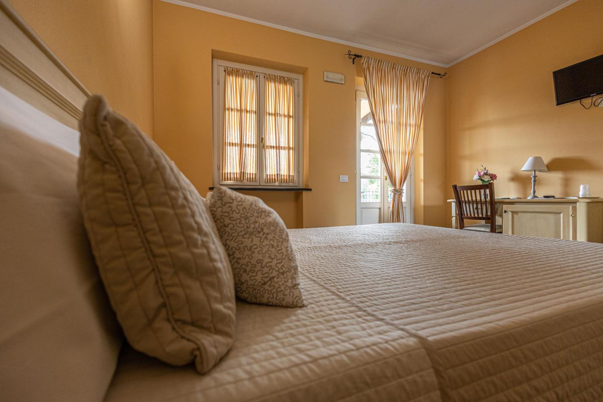 Albergo La Luna Sarzana Exterior photo